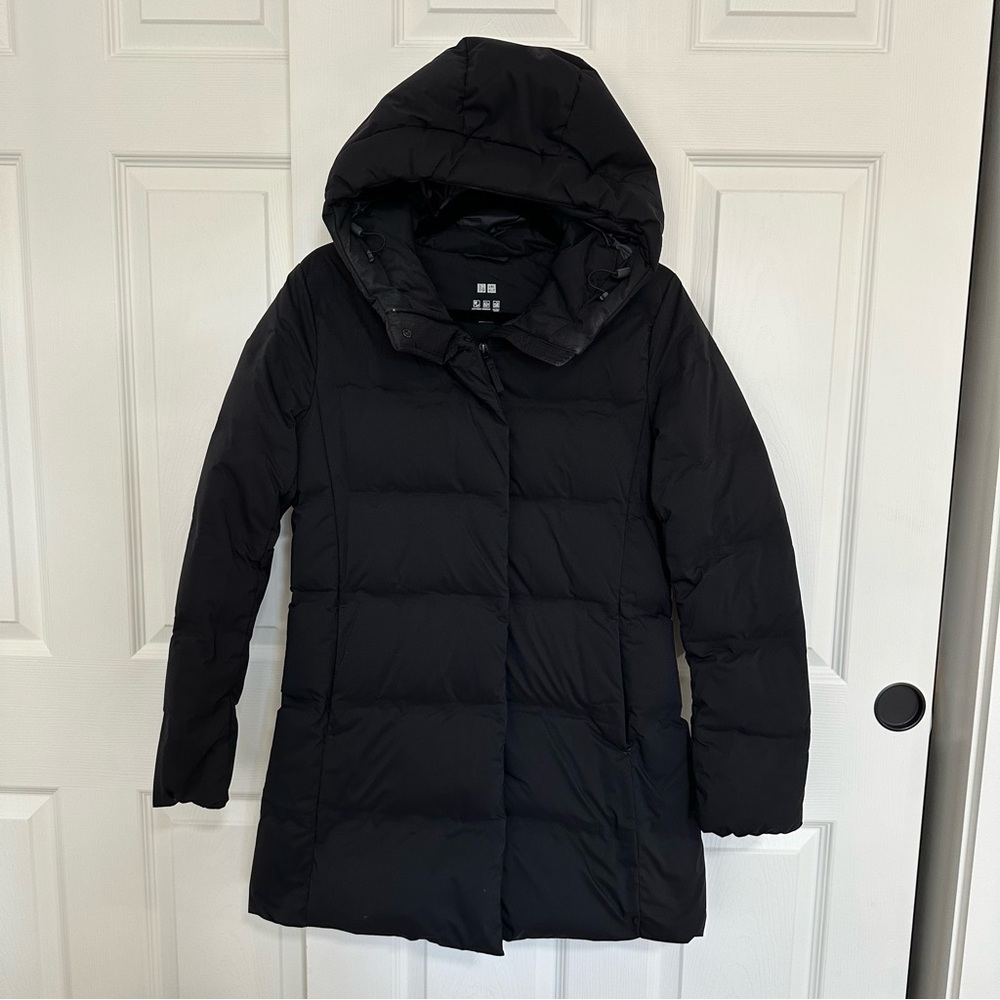 Uniqlo Black Insulated Quilted Puffer Jacket with Hood
